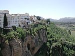 Blick über die etwa 90 m tiefe, El Tajo genannte, Schlucht zur Altstadt.