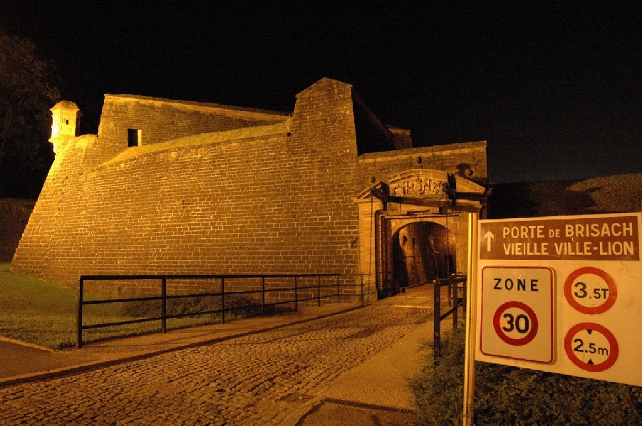 Die Citadelle von Belfort bei Nacht