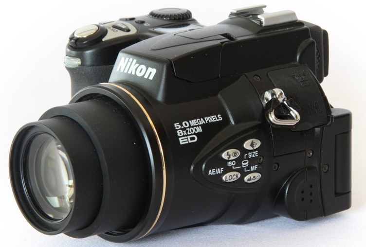 Nikon Coolpix 5700